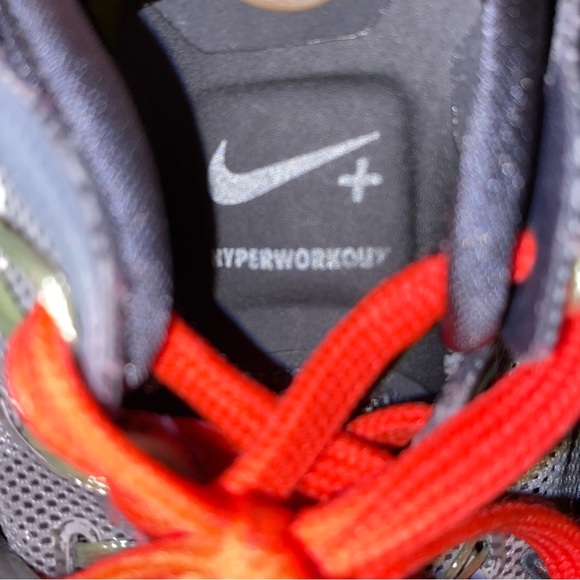 Nike Lunarlon Tennis Shoes - Size 6.5 (EU 37.5) - DISCONTINUED STYLE - Picture 3 of 7